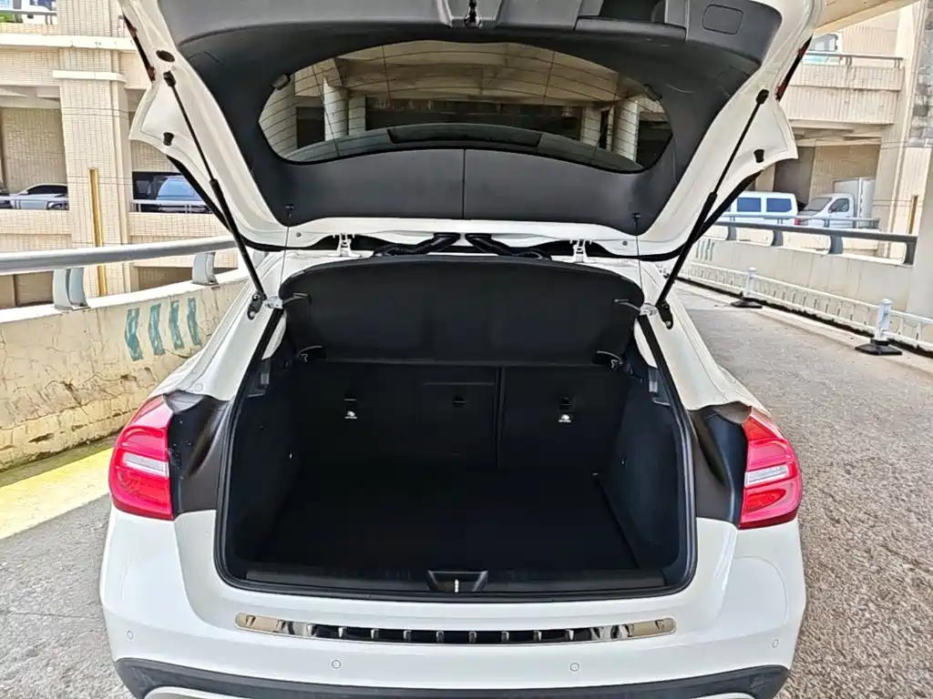 Mercedes-Benz GLA 2015 — фото 19