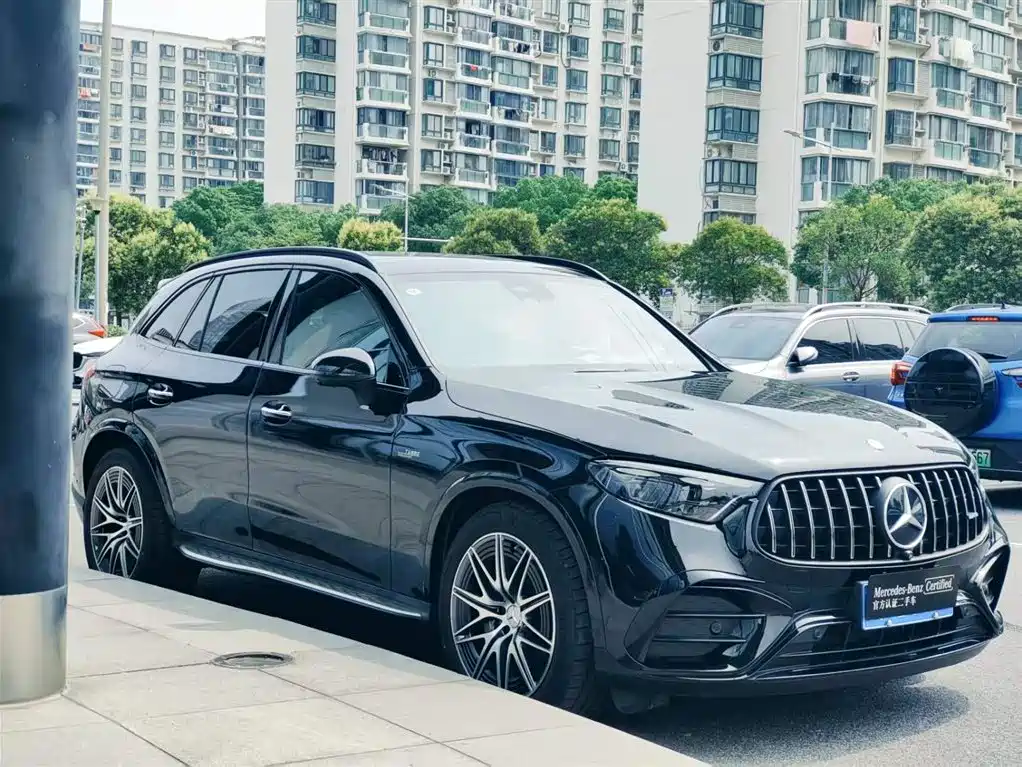 Mercedes-Benz GLC AMG 2025 — фото 8