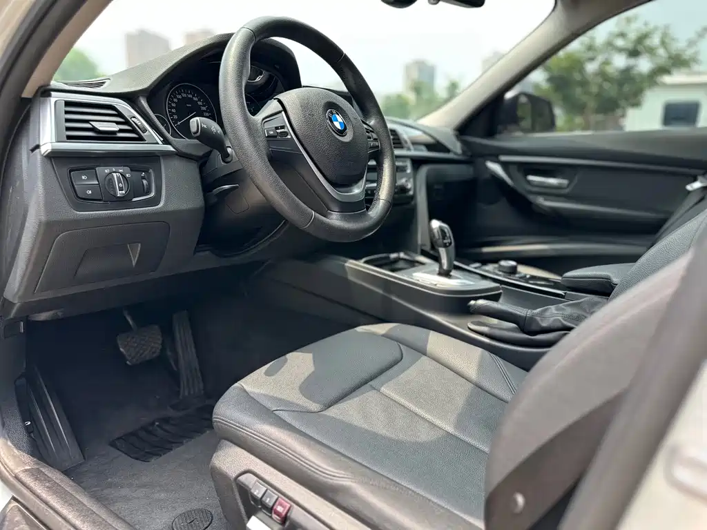 BMW 3 Series 2017