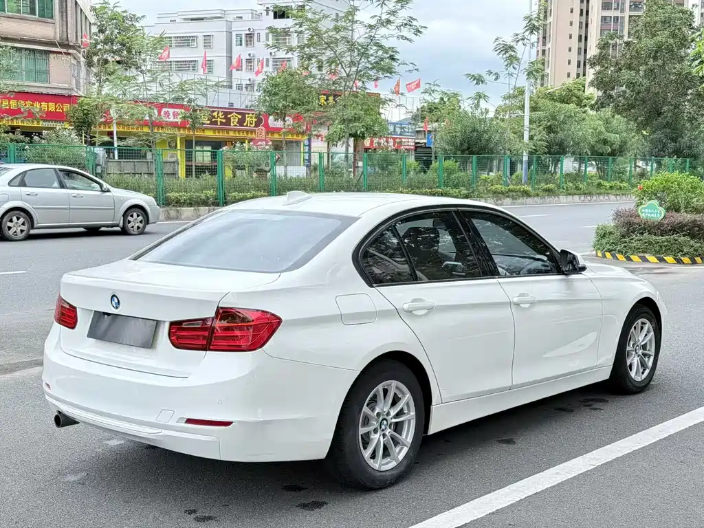 BMW 3 Series 2013 — фото 8