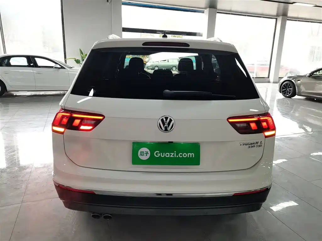 Volkswagen Tiguan L 2018 — фото 4