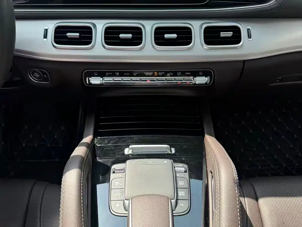 Mercedes-Benz GLE 2020 — фото 12