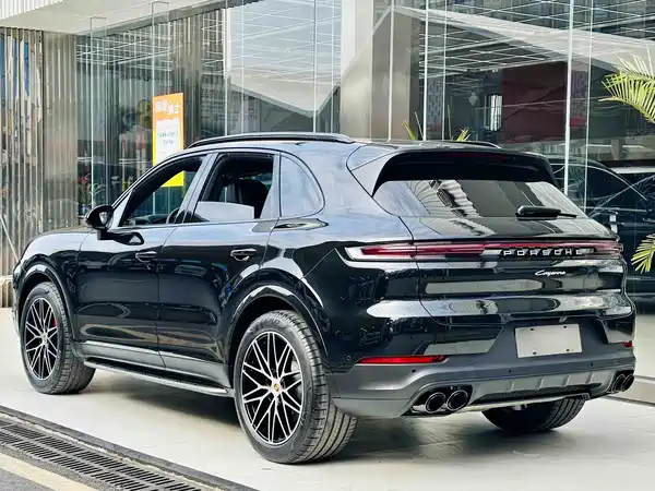 Porsche Cayenne 2024