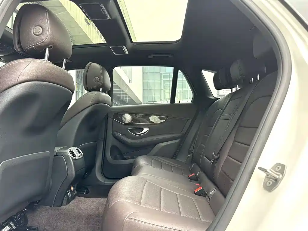 Mercedes-Benz GLC 2019 — фото 13