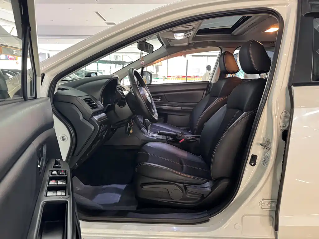 Subaru XV 2013 — фото 13