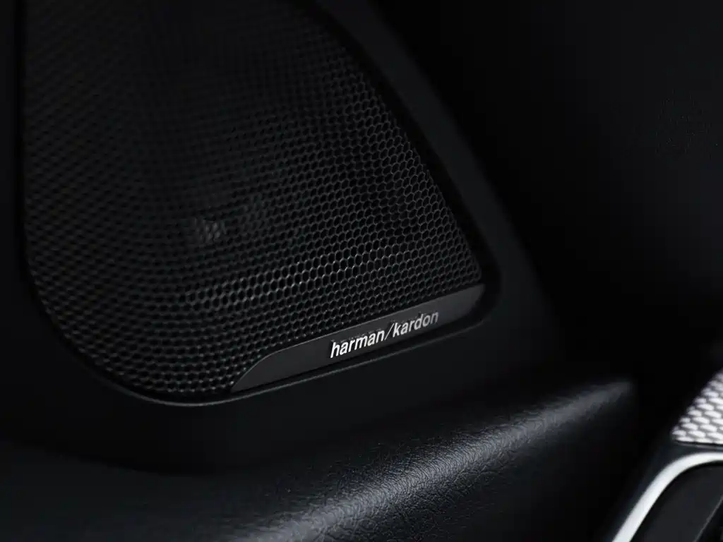 BMW 3 Series GT 2019 — фото 20