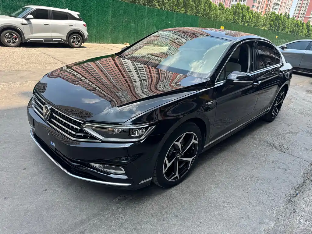 Volkswagen Magotan 2024