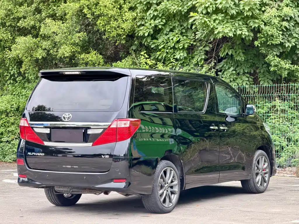 Toyota Alphard 2012 — фото 3