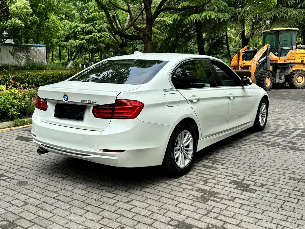 BMW 3 Series 2013 — фото 13