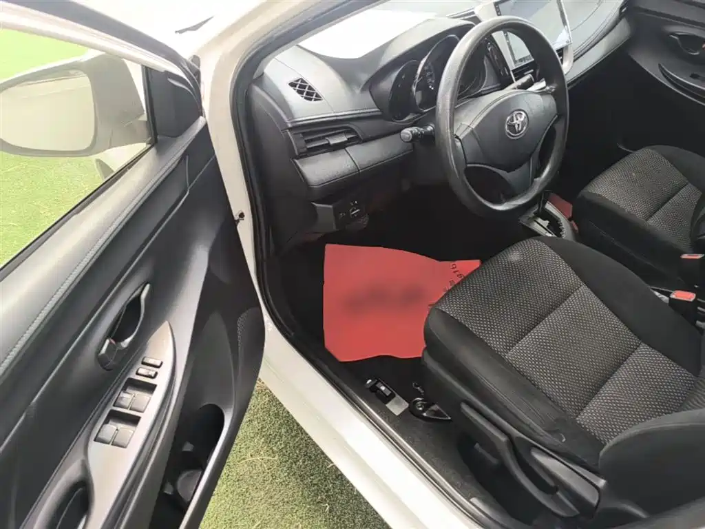 Toyota Vios 2017 — фото 16