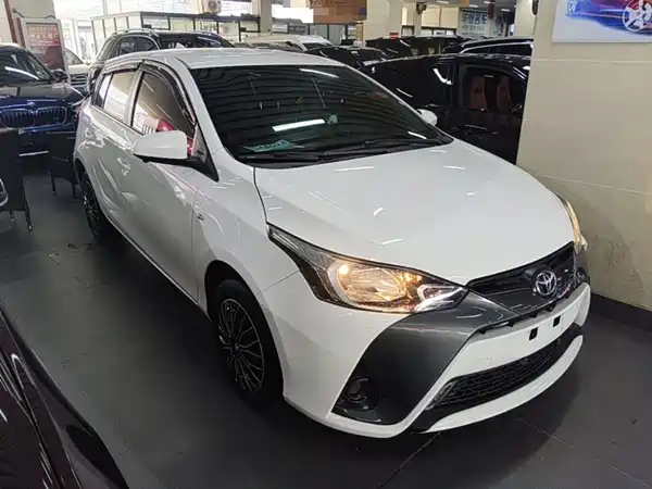 Toyota Yaris L 2020