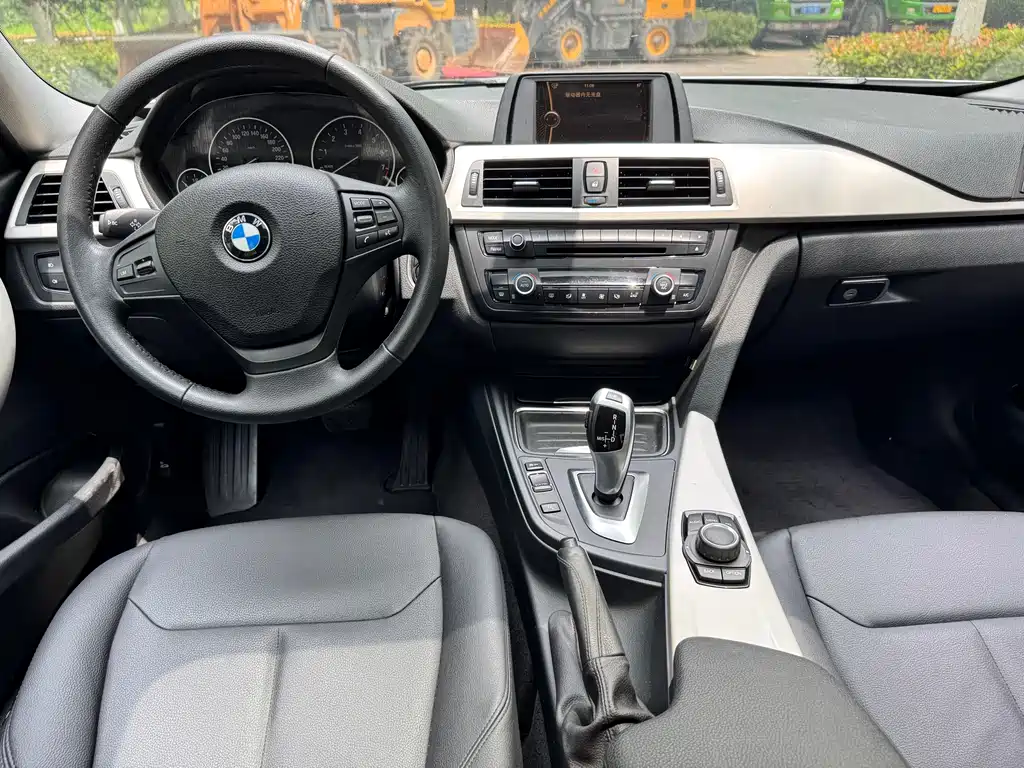 BMW 3 Series 2013 — фото 9