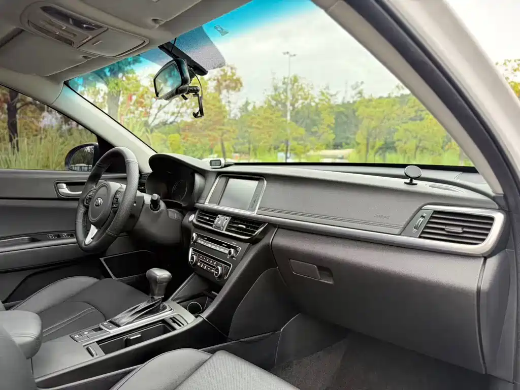 Kia K5 New Energy 2019 — фото 25