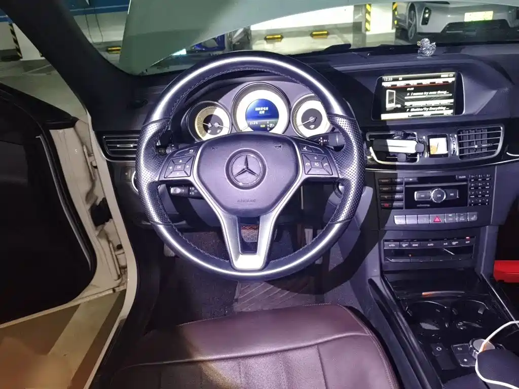 Mercedes-Benz E-Class 2015 — фото 3