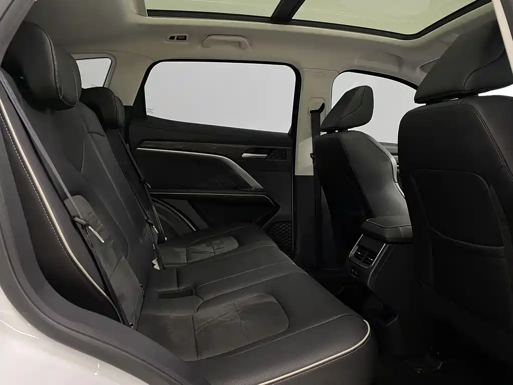 Haval H6 2023 — фото 16