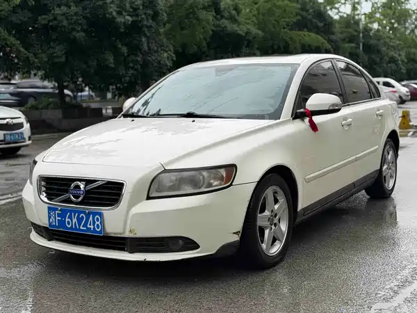 Volvo S40 2012
