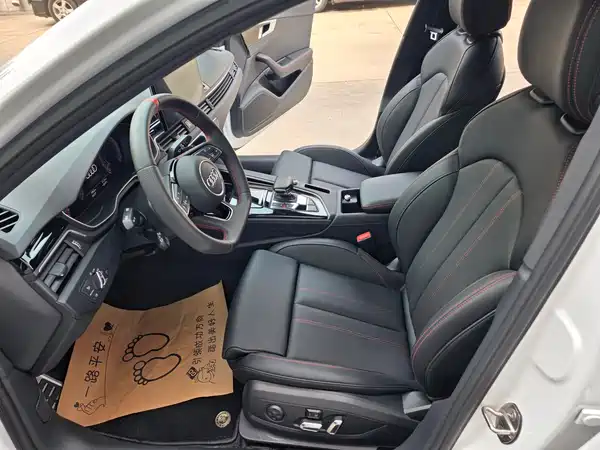 Audi A4L 2025
