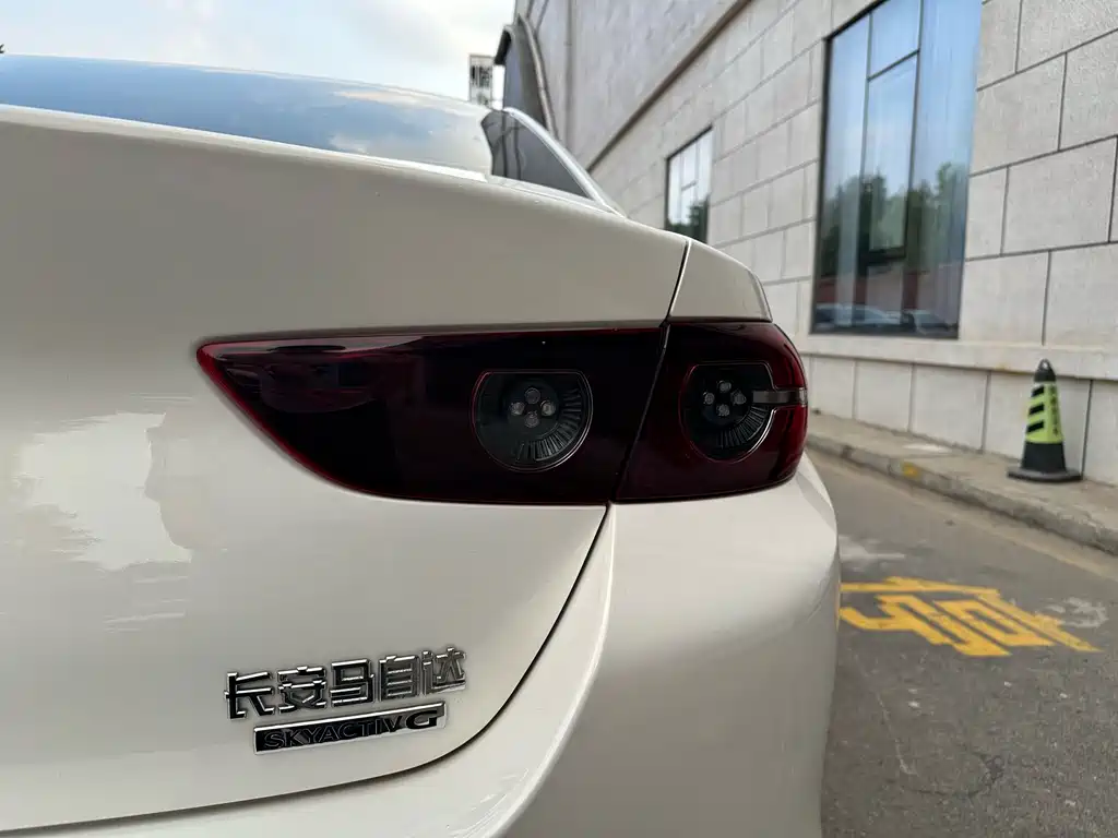 Mazda 3 Angkesela 2021