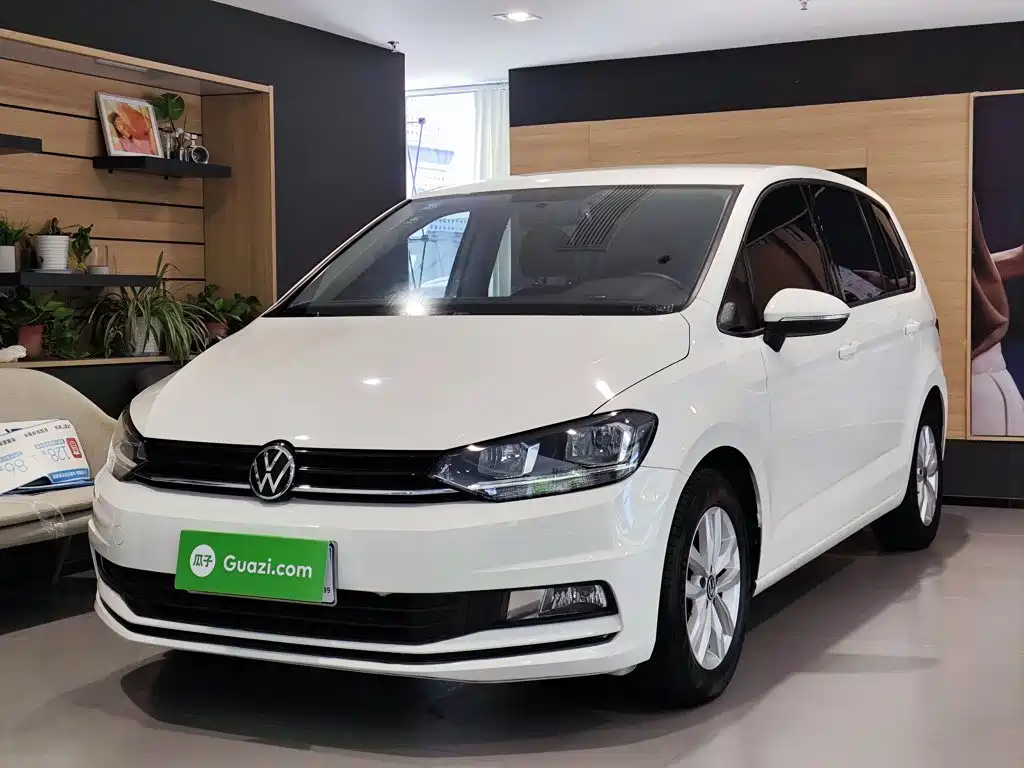 Volkswagen Touran 2021