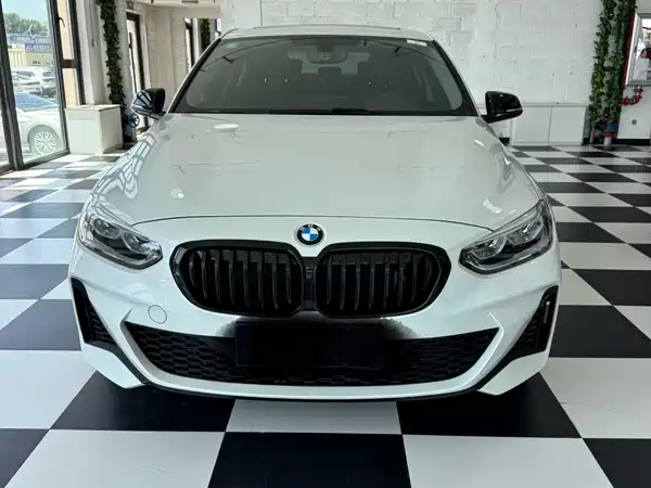 BMW 1 Series 2022