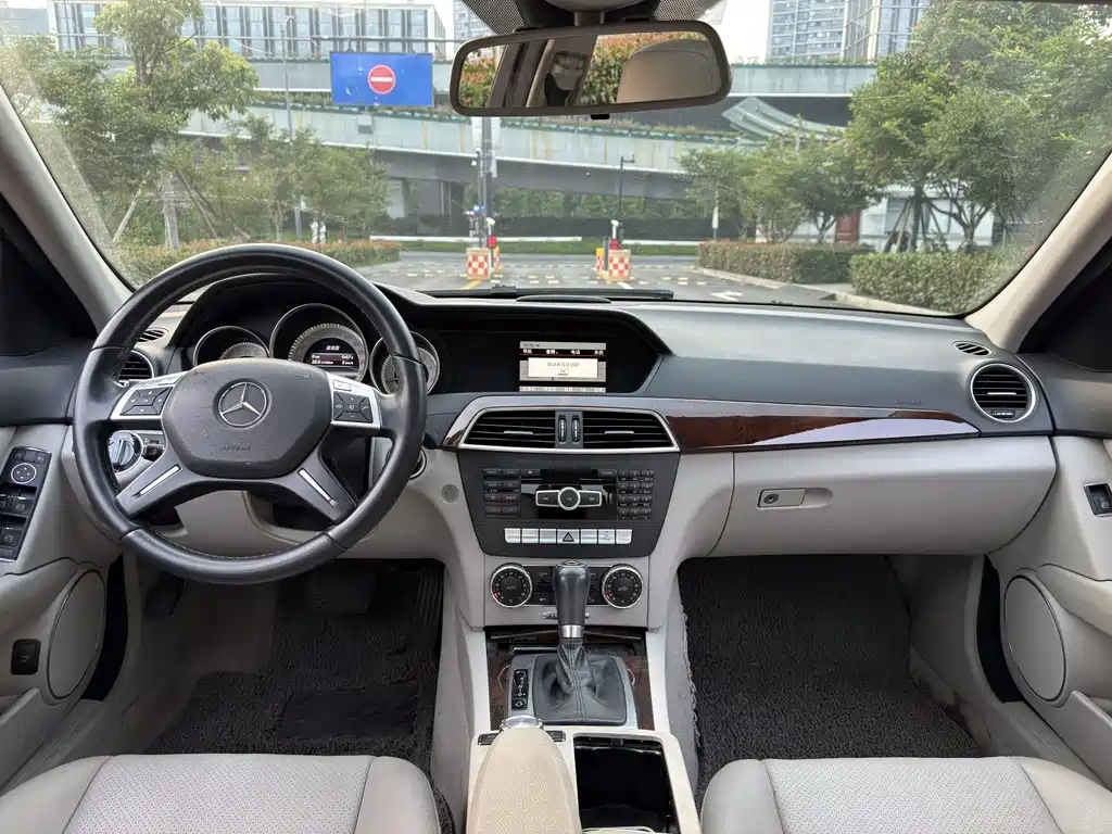 Mercedes-Benz C-Class 2013 — фото 12