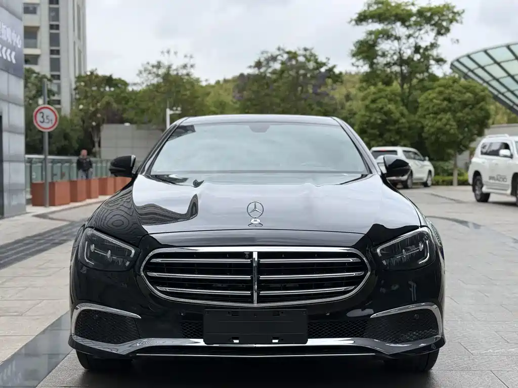 Mercedes-Benz E-Class 2021