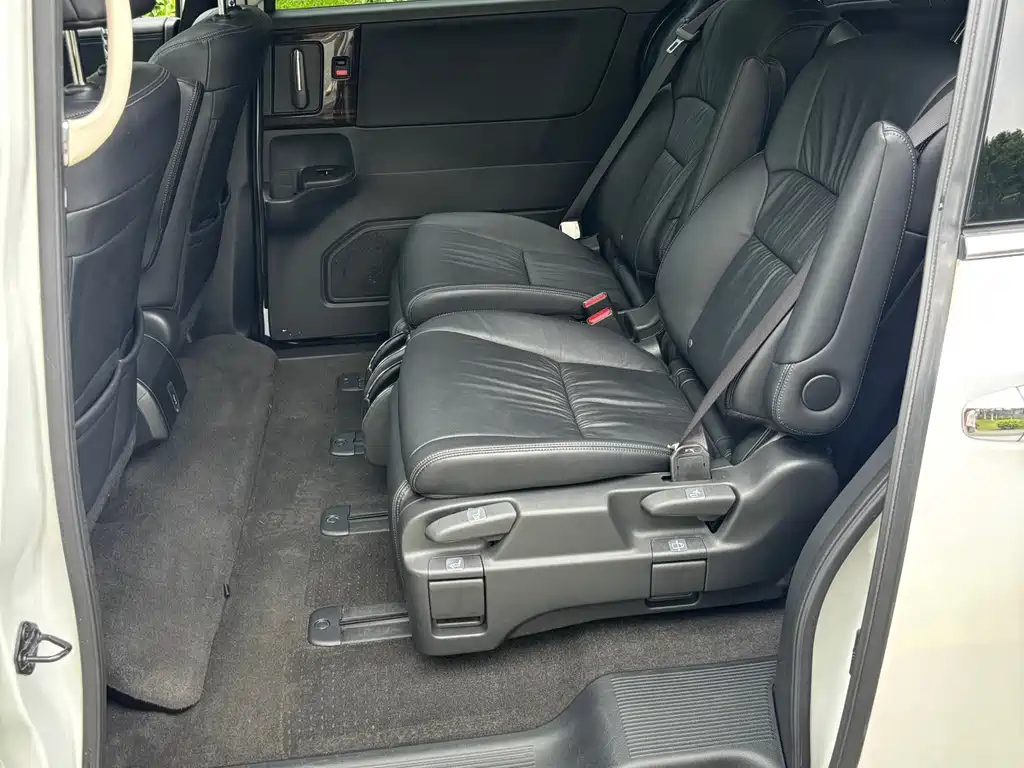 Honda Odyssey 2019 — фото 18