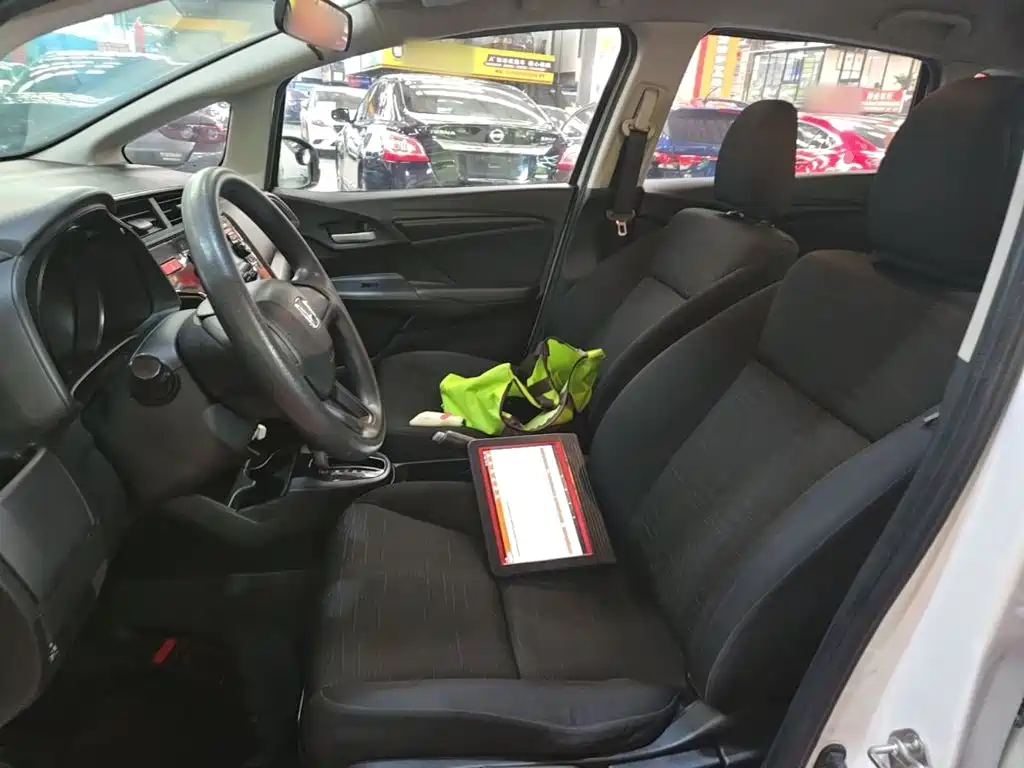 Honda Fit 2016 — фото 15