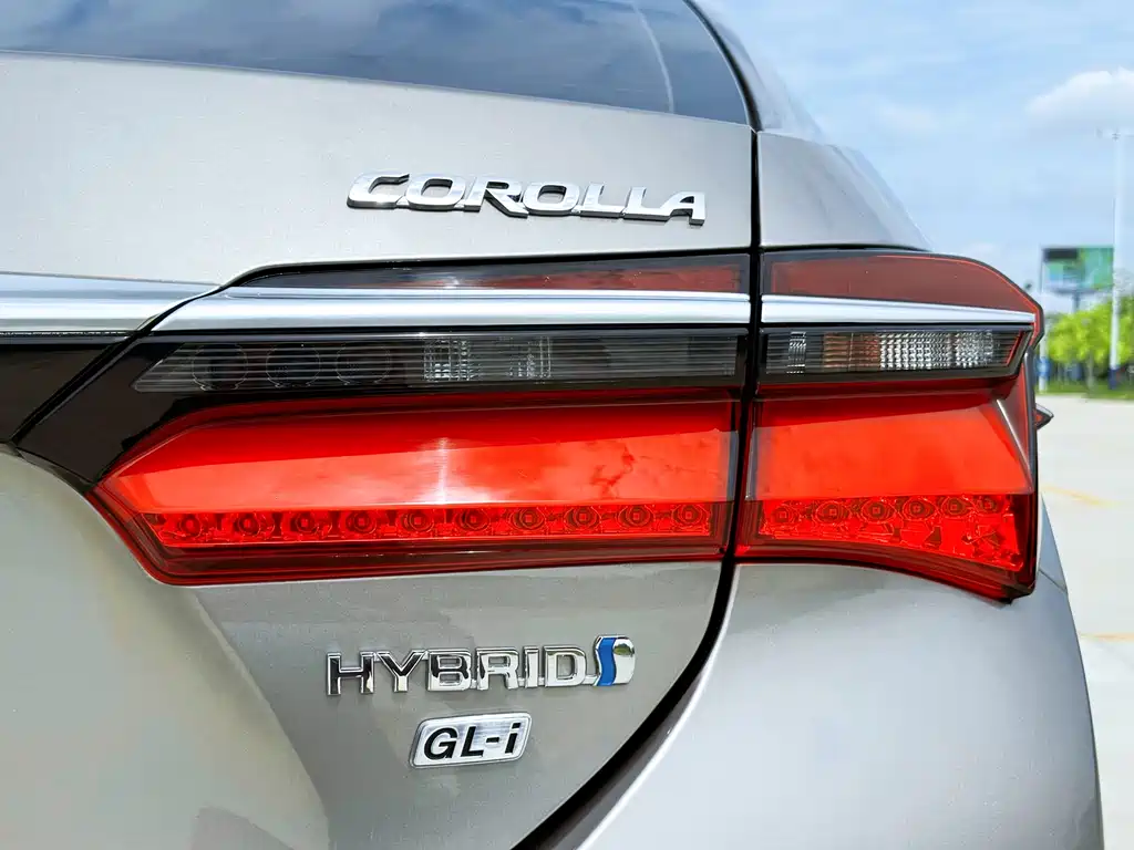 Toyota Corolla 2019 — фото 9