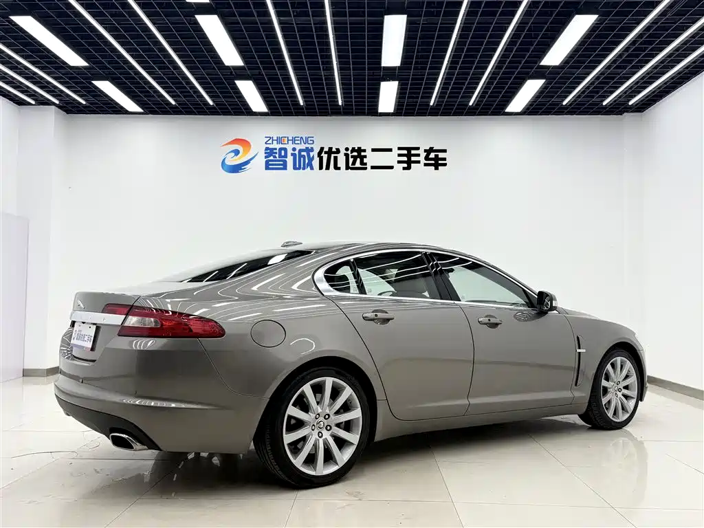 Jaguar XF 2008 — фото 22