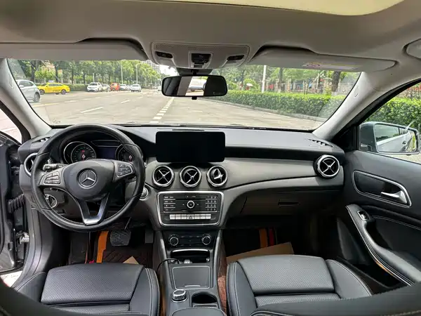 Mercedes-Benz GLA 2017