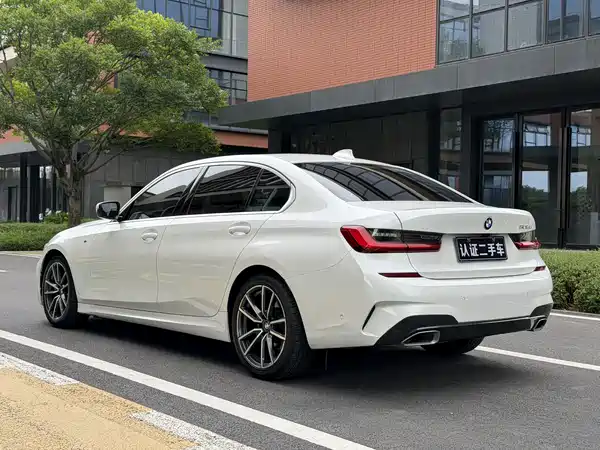 BMW 3 Series 2021