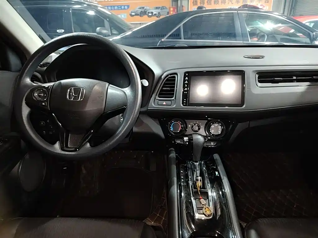 Honda Vezel 2022 — фото 10