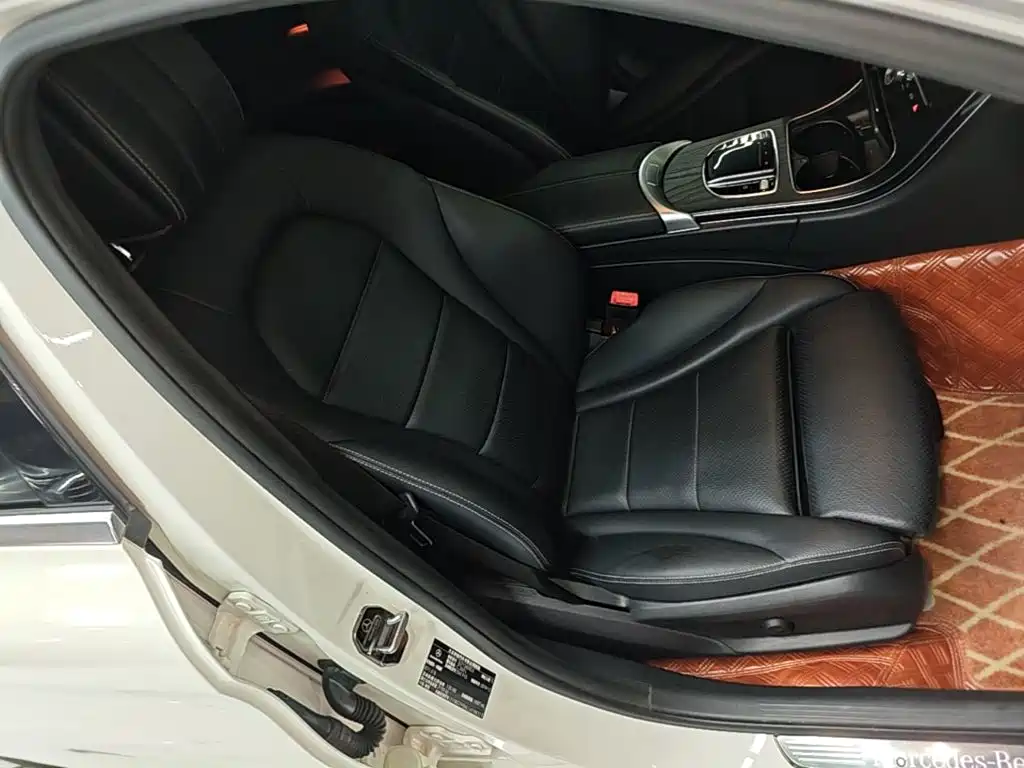Mercedes-Benz C-Class 2020 — фото 25