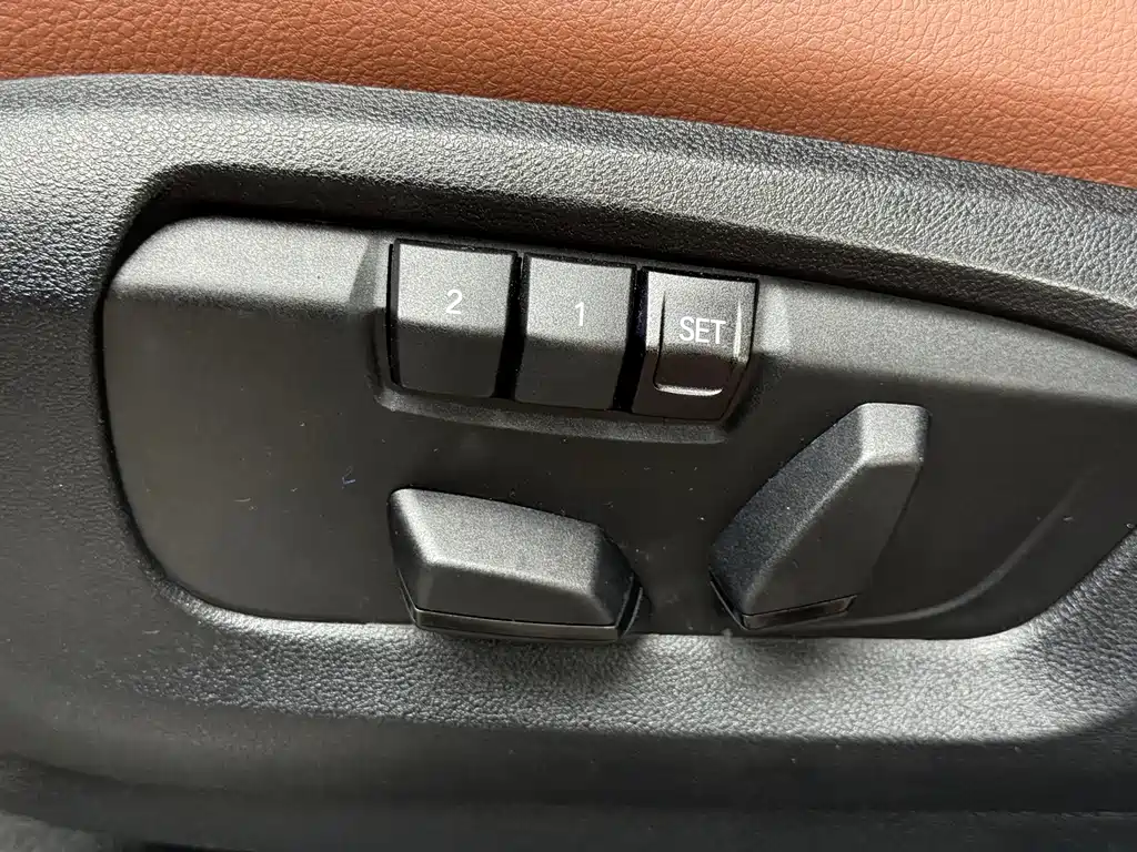 BMW X5 2016 — фото 18