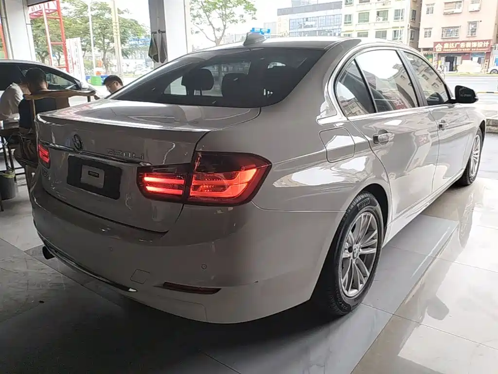 BMW 3 Series 2015 — фото 7