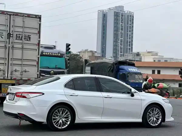 Toyota Camry 2018