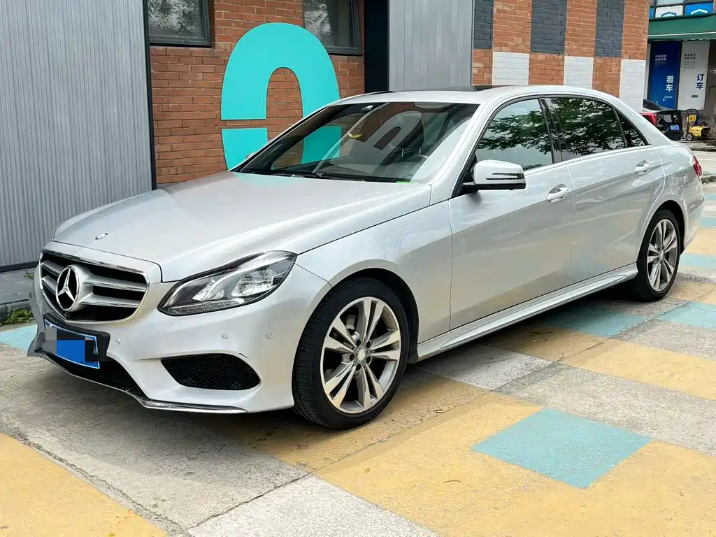 Mercedes-Benz E-Class 2013 — фото 1