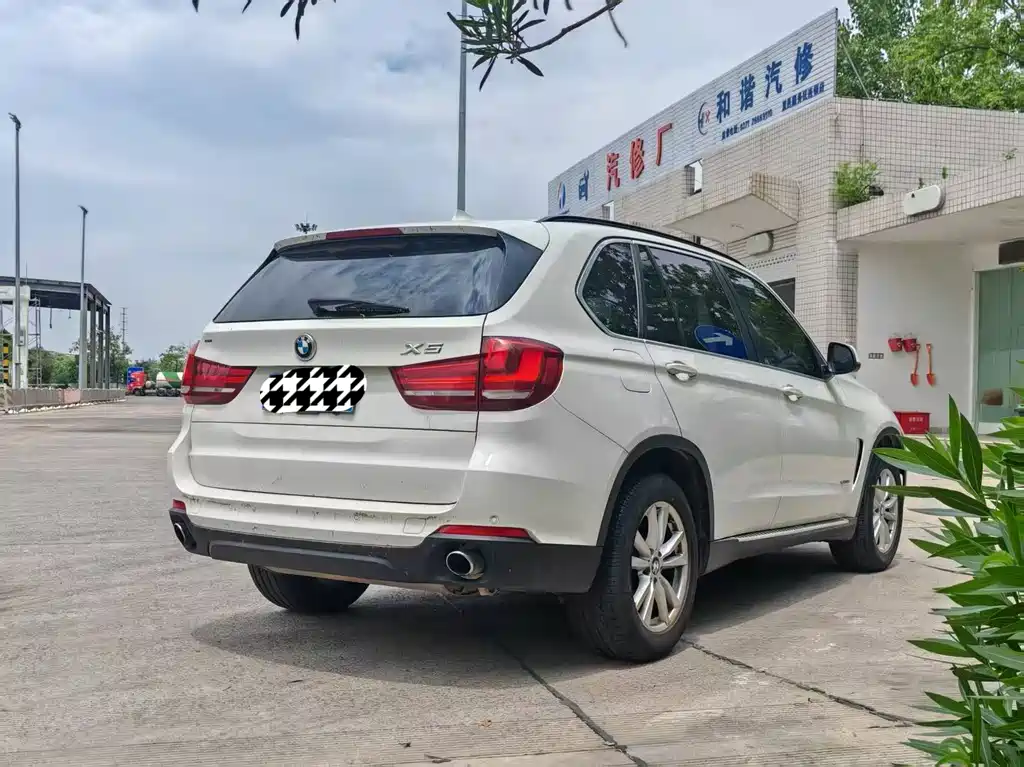 BMW X5 2015 — фото 8
