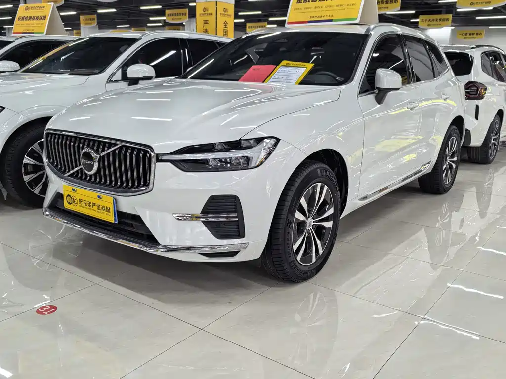 Volvo XC60 2024 — фото 2