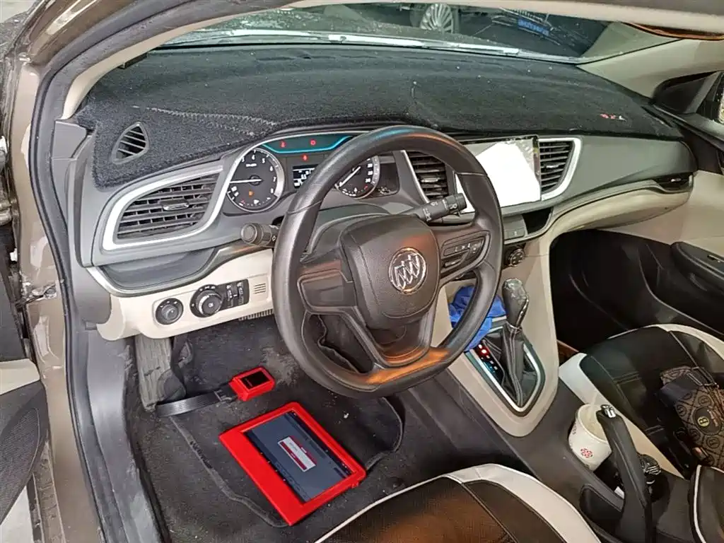 Buick Excelle 2017 — фото 10