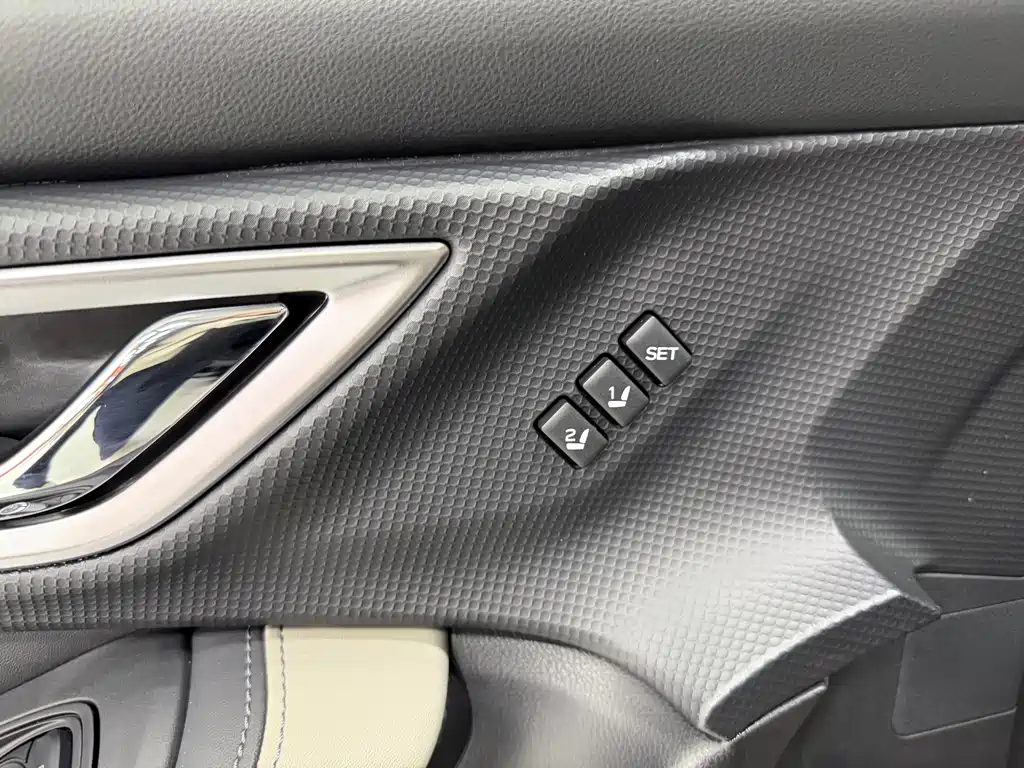 Subaru Forester 2022 — фото 16