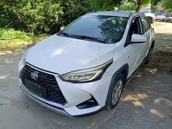 Toyota Yaris L 2021