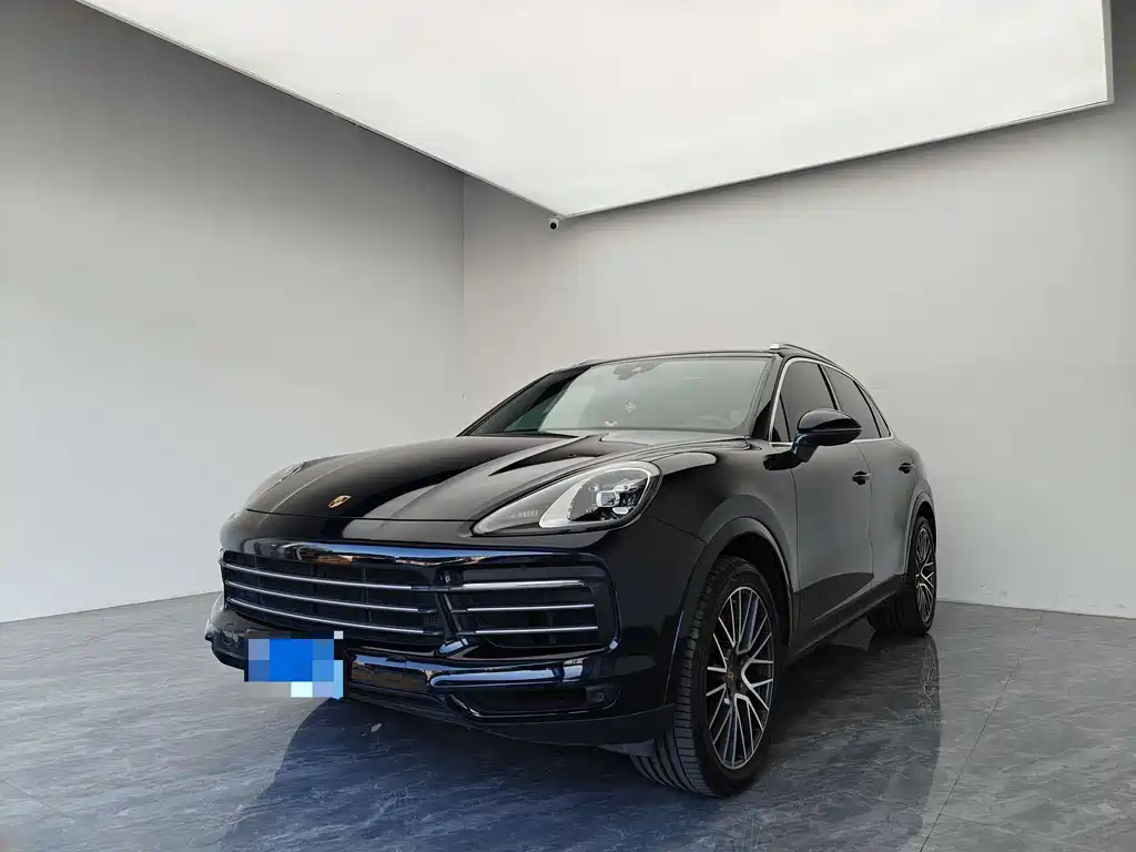 Porsche Cayenne 2019 — фото 1