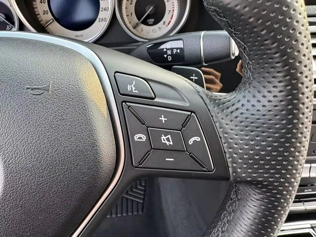 Mercedes-Benz E-Class 2016 — фото 10