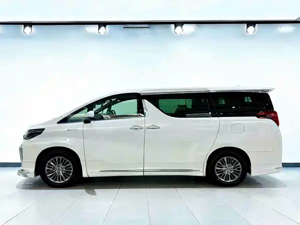 Toyota Alphard 2021