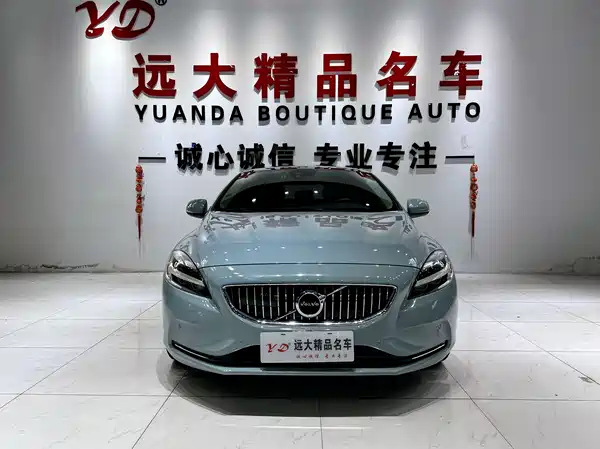 Volvo V40 2017