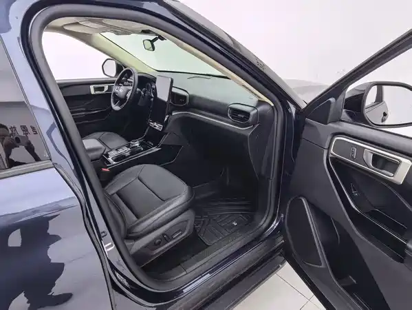 Ford Explorer 2022