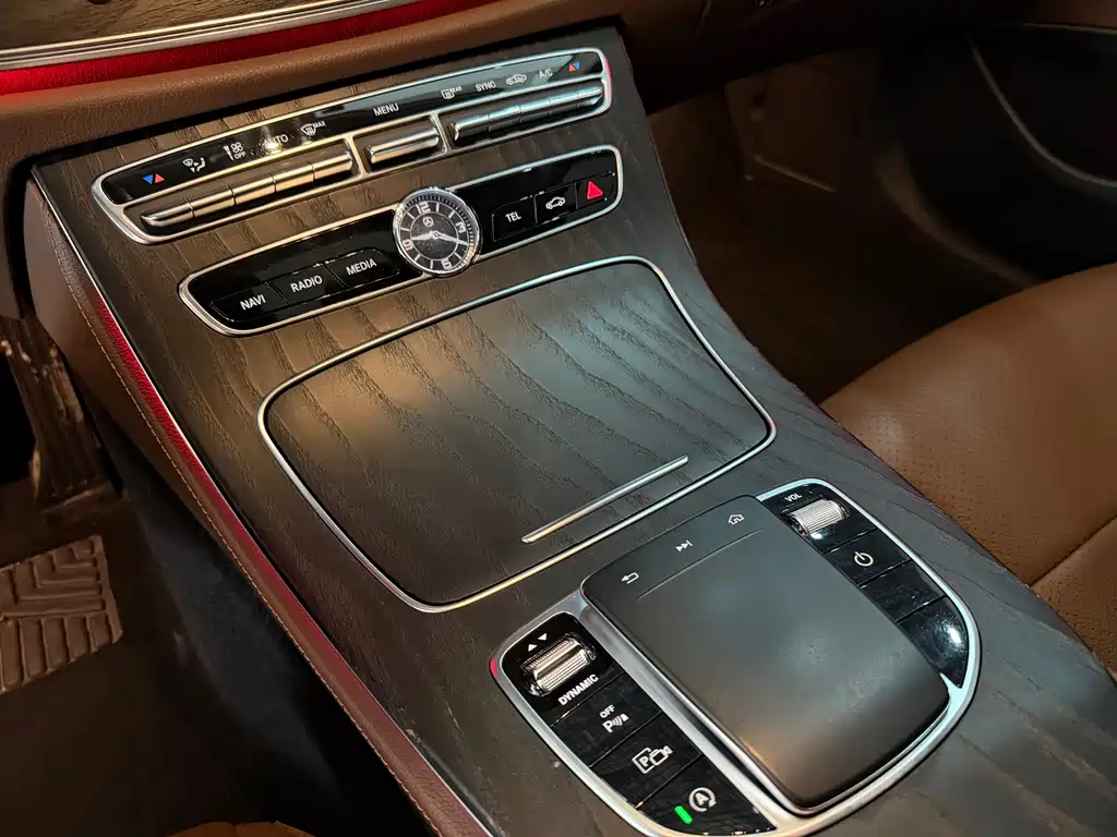 Mercedes-Benz E-Class 2020 — фото 7