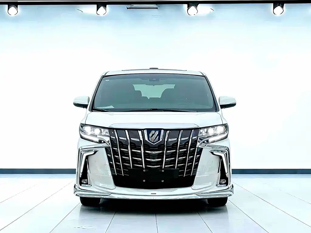 Toyota Alphard 2023 — фото 2